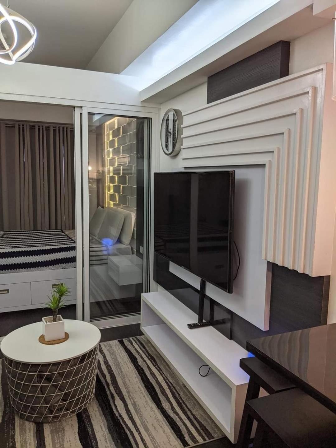1 Cozy Bedroom In Lumiere Residences Pasig City Екстер'єр фото